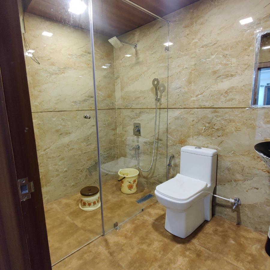 Hotel Shreeji Residency Pachmarhi ภายนอก รูปภาพ